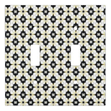 Floral Pattern with White and Yellow Flower