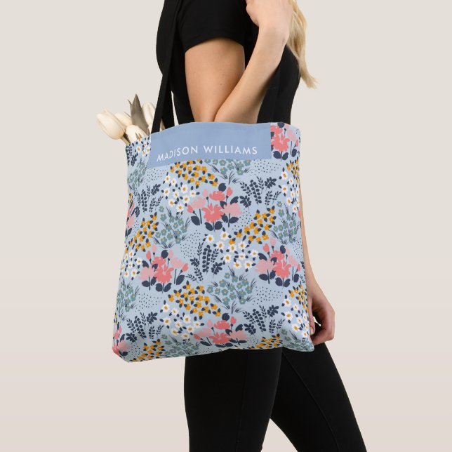 Floral Spring Daffodil Blooms Tote Bag (Close Up)