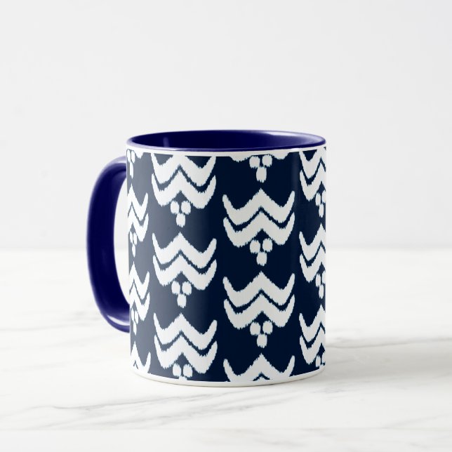 Floral stylisé Ikat - Mug bleu et blanc d'Indigo (Devant gauche)