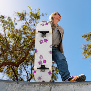 FLOWER DESIGN SKATEBOARD