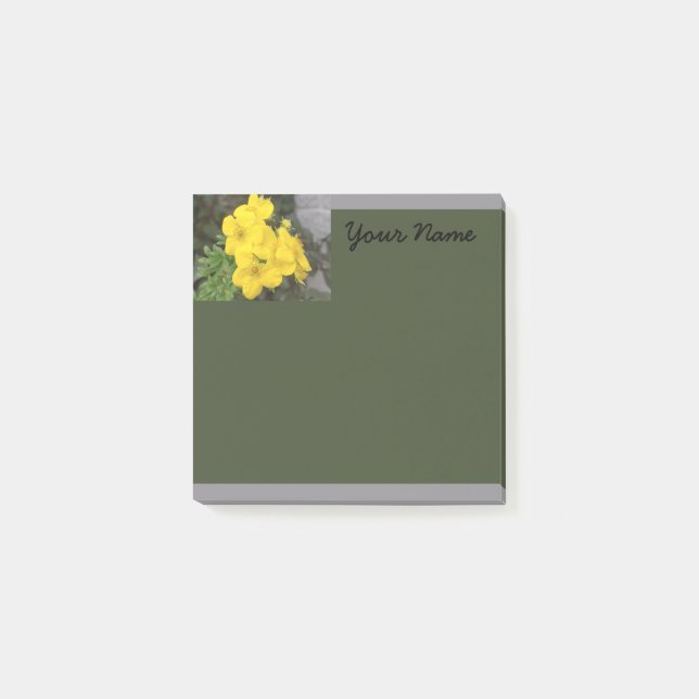 Flower On Green Post-It Notes (Front)