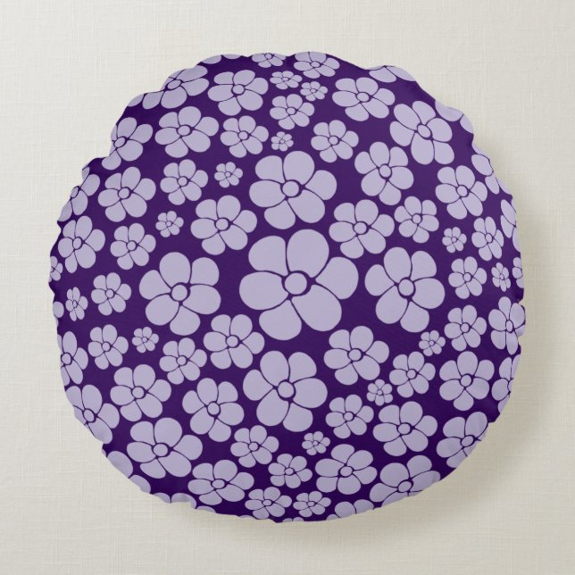 Flower Pattern - Purple Round Pillow (Front)