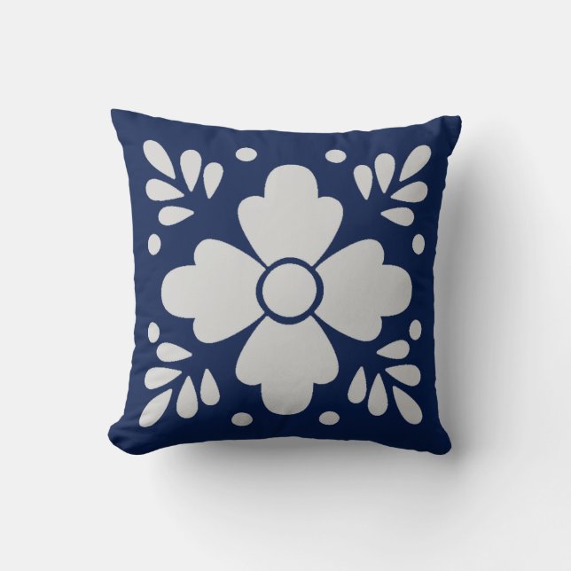 flower throw pillow (Front)