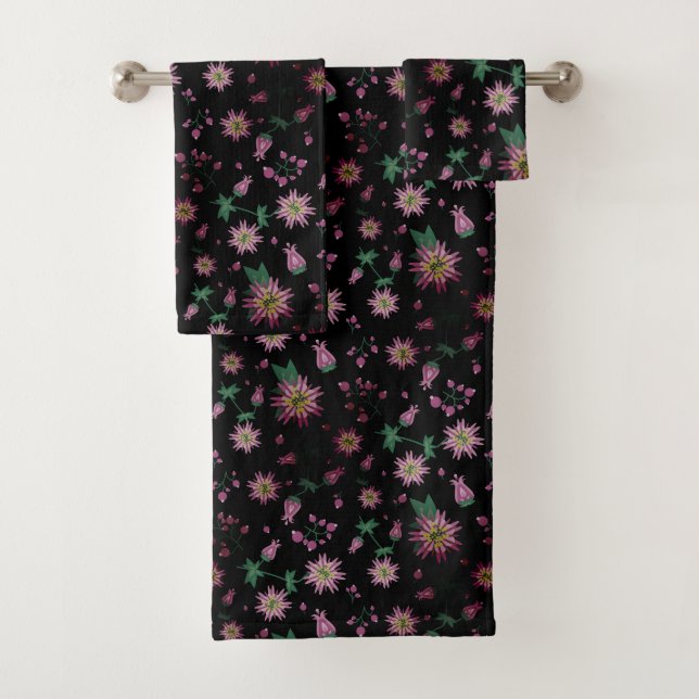 Flowers & Berries Fog Bath Towel Set (Insitu)