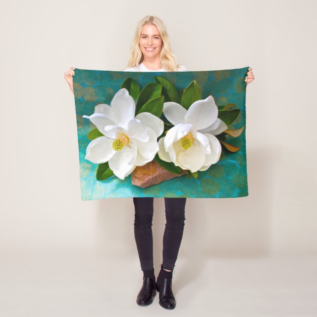 Flowers | Magnolia Flower Fleece Blanket (In Situ)