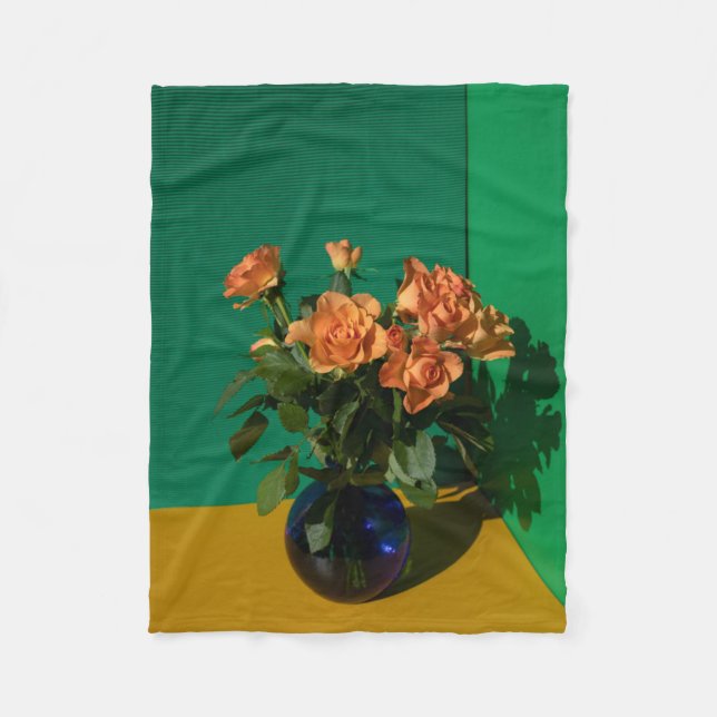 Flowers | Roses in Vase Fleece Blanket (Front)