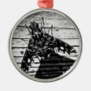 fly back metal ornament