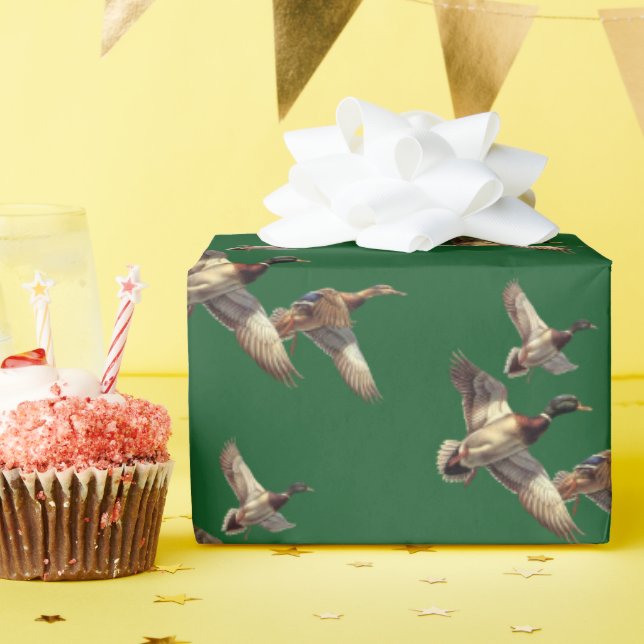 Flying Mallard Ducks On Green Wrapping Paper (Birthday Party)
