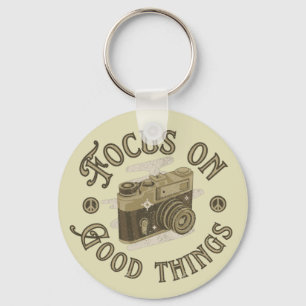 focus on good things positive saying keychain