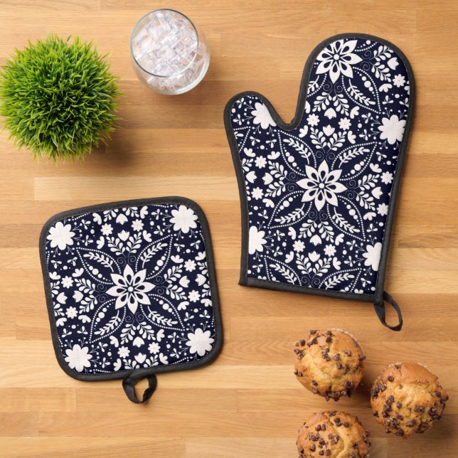 Folk Floral Navy White Nordic Pattern  Oven Mitt & Pot Holder Set (Top Down)