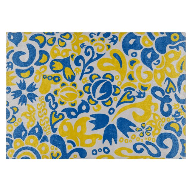 Folklore pattern with Ukrainian flag colors  Cutting Board (Front)