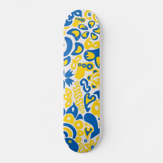 Folklore pattern with Ukrainian flag colours  Skateboard (Front)