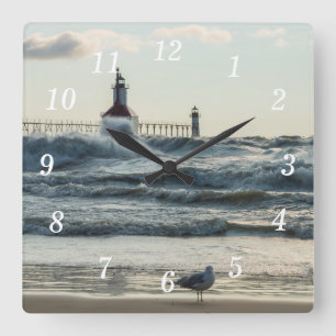 Force Derrière La Mur De Beauté Horloge