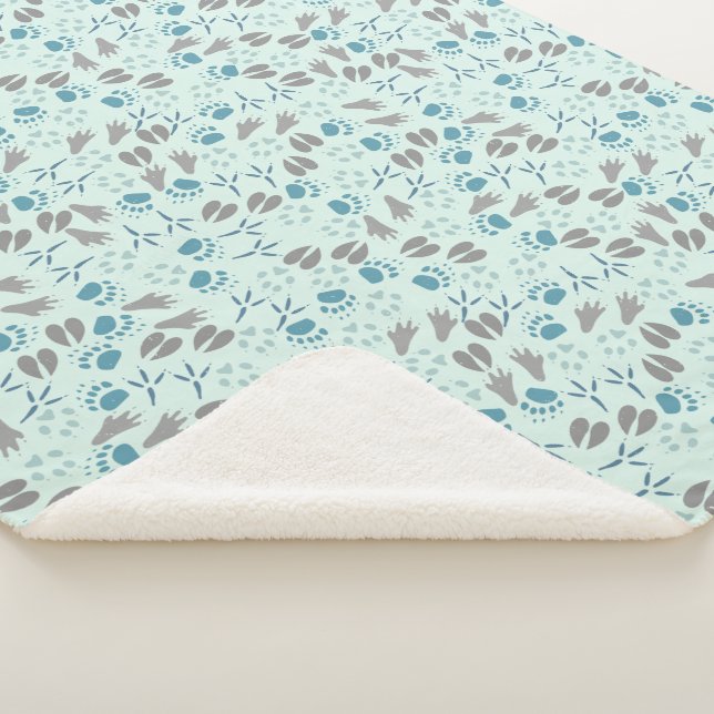 Forest Nursery Animal Footprints Pattern Sherpa Blanket (3/4)
