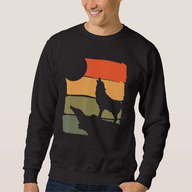 Forest Predator Howling Wolf Animal Retro Wolf Sweatshirt (Front)