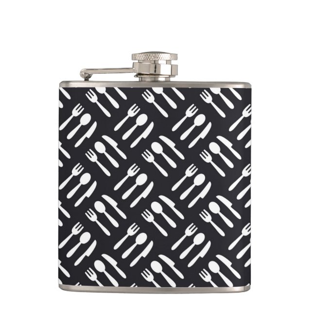Fork spoon knife pattern hip flask (Front)