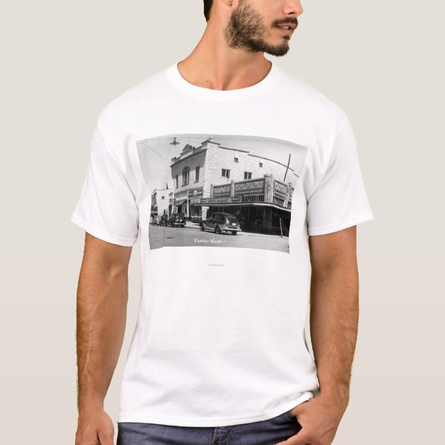 Forks, WashingtonA Street SceneForks, WA T-Shirt (Front)