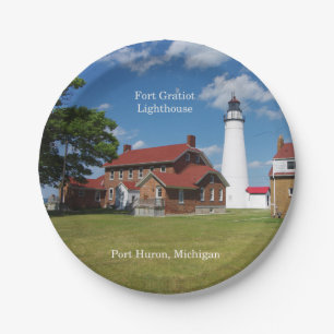 Fort Gratiot Lighthouse from land paper plate