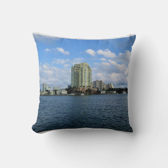 Fort Lauderdale, Florida Throw Pillow (Front)