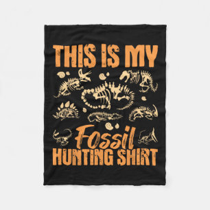 Fossil Hunting - Dinosaur Bones Paleontologist Pal Fleece Blanket