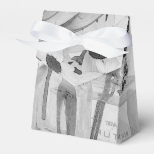 Four Bottles And White Flowers Favor Box