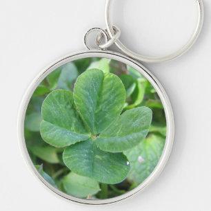 Four leaf clover keychain