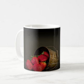 Fraise in pot coffee mug