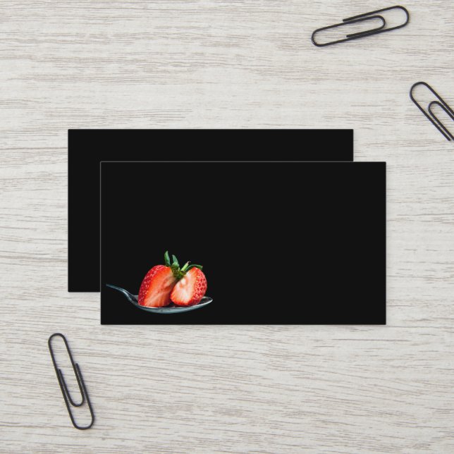 Fraises délicieuses sur un carte de visite de (Devant/Arrière en situation)