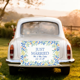 Frame of Olives Just Married Car Banner