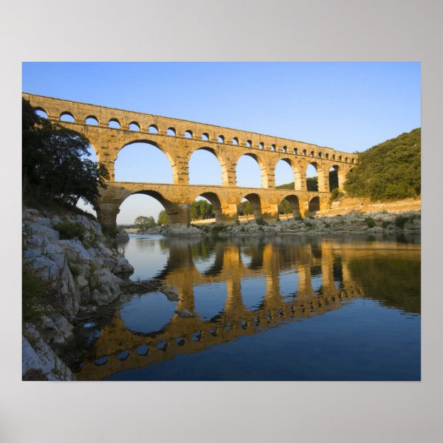 France, Avignon. The Pont du Gard Roman aqueduct Poster (Front)