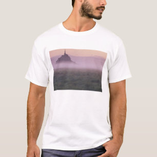 FRANCE, Normandy Mont St. Michel. Morning Mist T-Shirt
