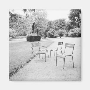 FRANCE, Paris: Luxembourg Gardens Statue of Magnet