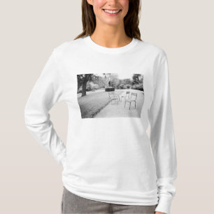 FRANCE, Paris: Luxembourg Gardens Statue of T-Shirt
