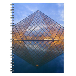France, Paris. The Louvre at twilight. Credit Notebook