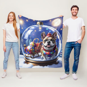 Französische Bulldogge in Weihnachtskugel  Fleece Blanket