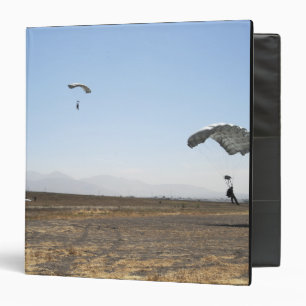 Freefall parachute jumpers binder