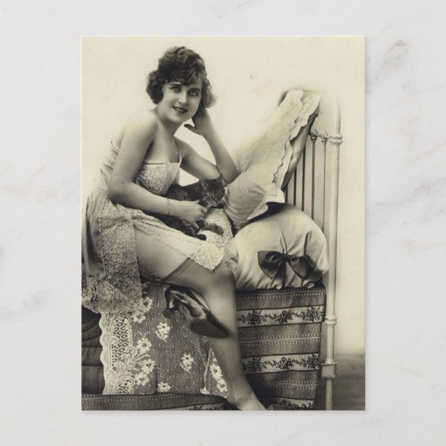 French Risqué Vintage  photo Postcard (Front)