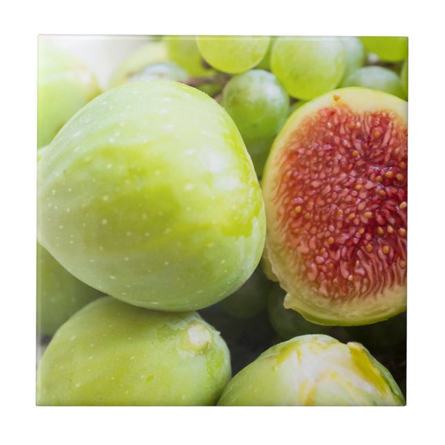 Fresh figs and grape tile (Front)