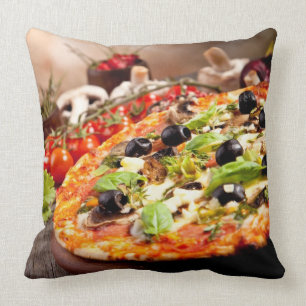 Fresh Italian pizza Throw Pillow
