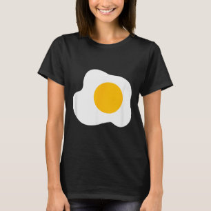 Fried Egg Graphic Funny Breakfast Eggs Lover  T-Shirt