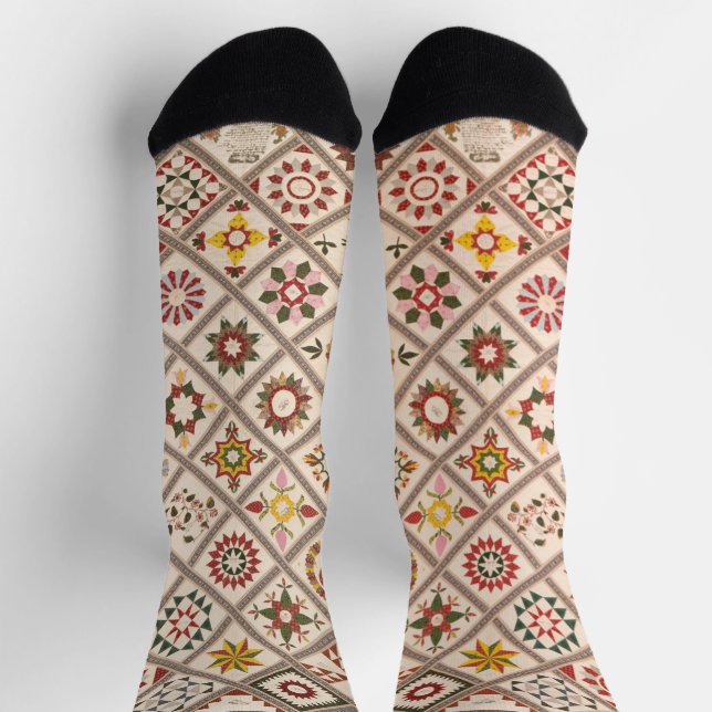 Friendship quilt in muted colours socks (Top)