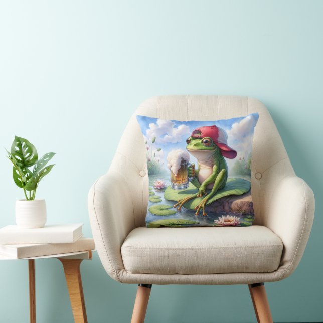 Frog Holding a Mug of Beer Throw Pillow (Chair)