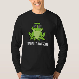 Frog  Toadally Awesome Love Frogs T-Shirt