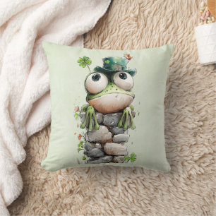 Frog with Green Hat and Shamrock Cute Throw Pillow