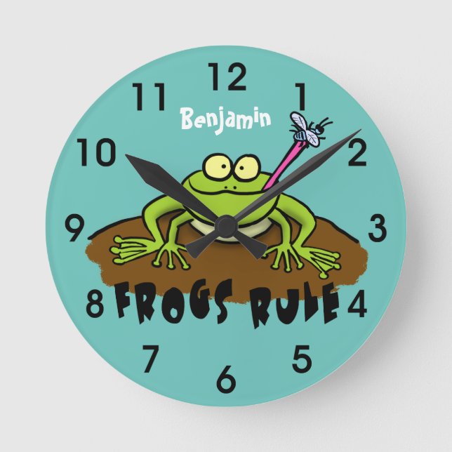 Frogs rule funny green frog cartoon round clock (Front)