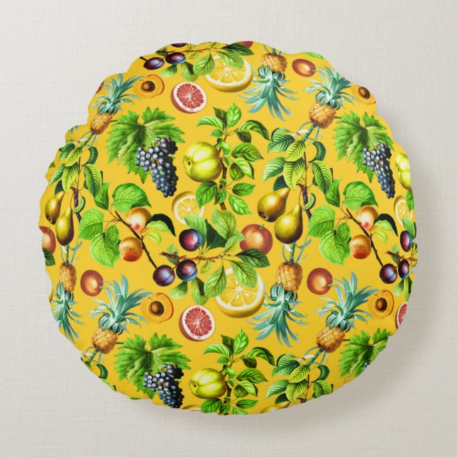 Fruits Pattern On Yellow Background Round Pillow (Front)