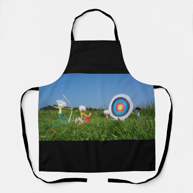 Fubby shooting in the grass apron (Front)