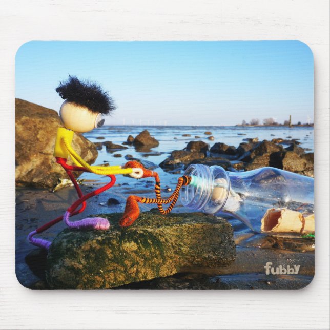 Fubby with bottle post on the coast. mouse pad (Front)