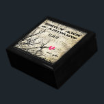 Fuchsia Vintage Love Birds  Sitting in a Tree Gift Box<br><div class="desc">Wedding Black Lacquer Keepsake Custom Designer Personalized Jewellery Box or Memory Box Elegant Unique Wedding Anniversary  Christmas Gifts or Valentines Day Gifts</div>