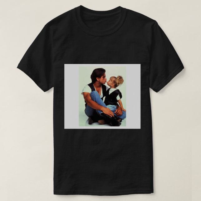Full House Uncle Jesse Michelle Funny Kiss Throw B T-Shirt (Design Front)